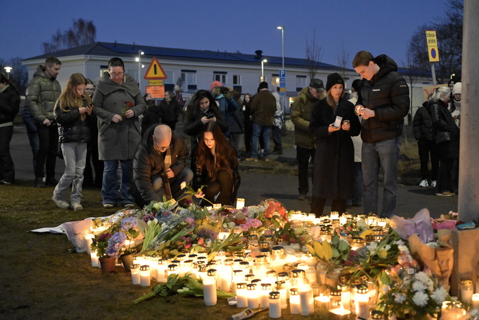 Sparatoria A Orebro3A Il Video
