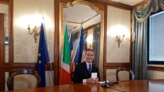 Stefano Caldoro Si Dimette Da