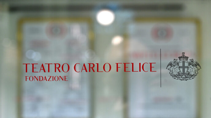 Stipendi E Produzione Al Teatr