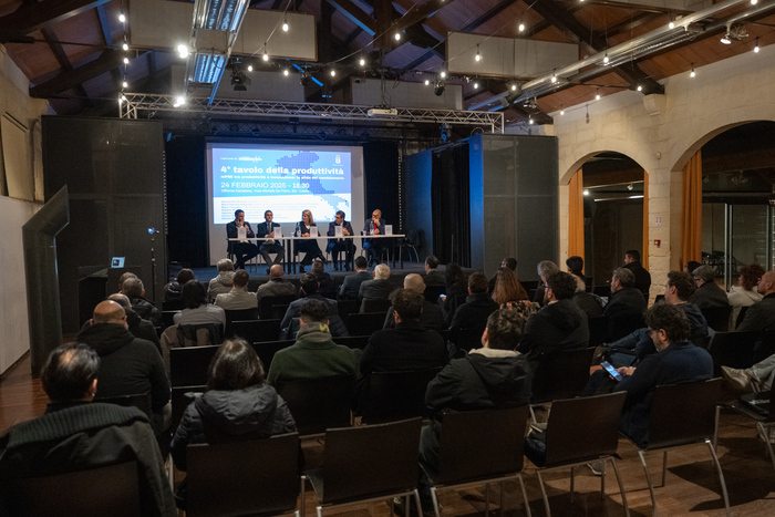 Tavolo Della Produttivitc3A0 A Le
