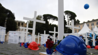 Tragedia In Azienda3A Operaio D