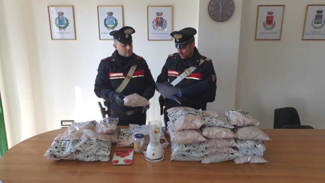 Tre Cittadini Indiani Arrestat