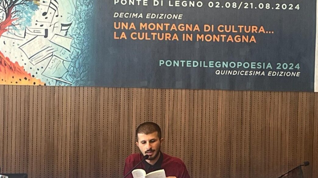 Tristezza Nel Mondo Della Poes