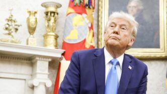 Trump Firma Un Ordine Esecutiv