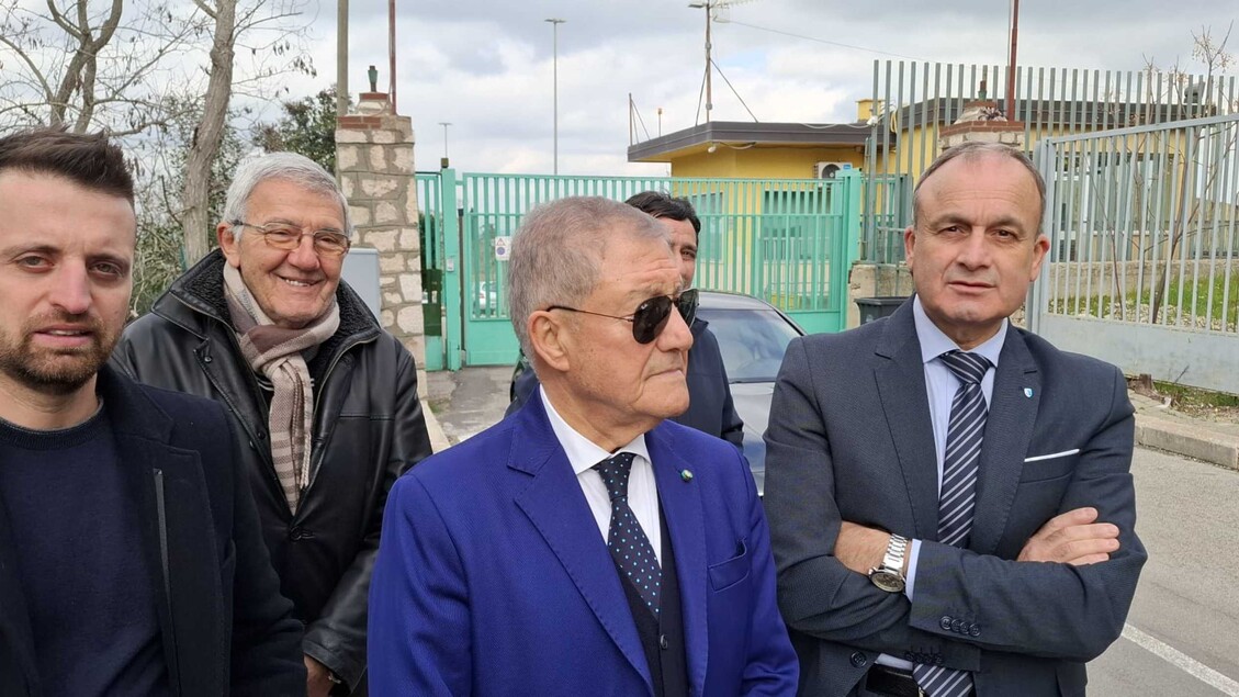 Un27Occhiata Alla Situazione De