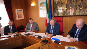 Universitc3A0 E Regione Abruzzo L