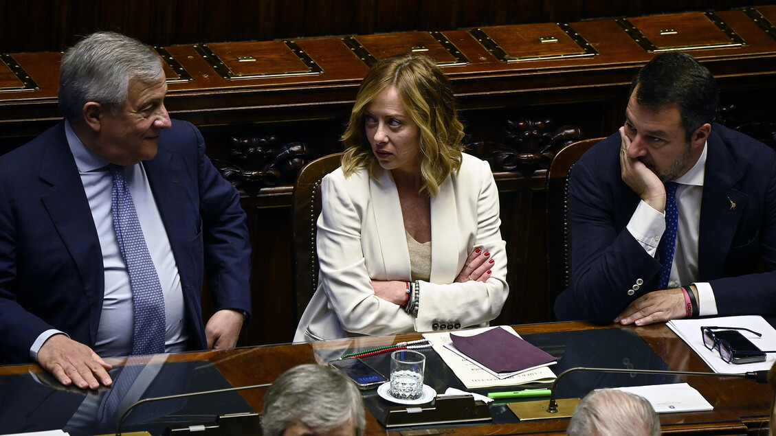 Vertice Di Governo A Palazzo C 1