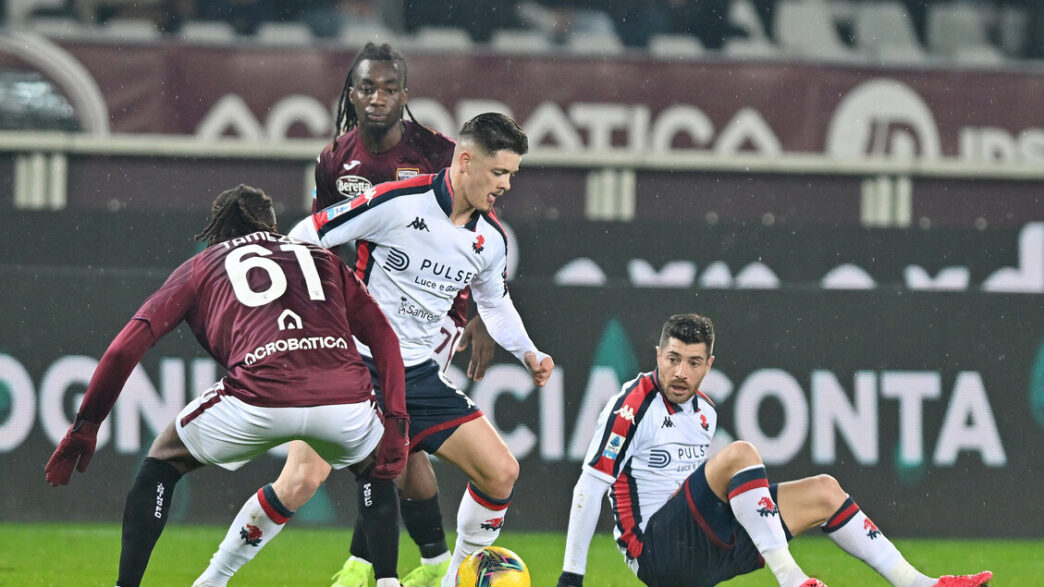 Vitinha Del Genoa Ai Box Per D