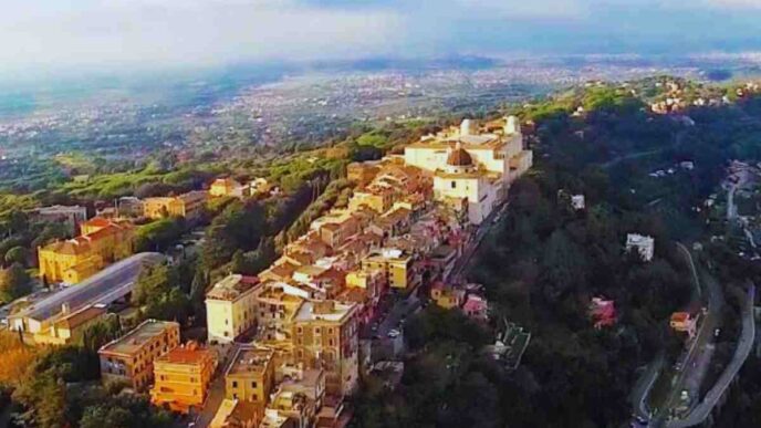 Castel Gandolfo E La Sua Storia