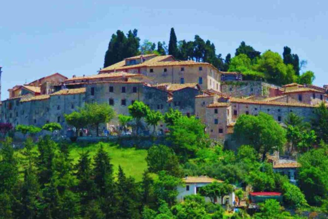 Scoprire Fumone