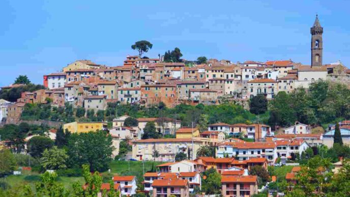 Peccioli In Toscana