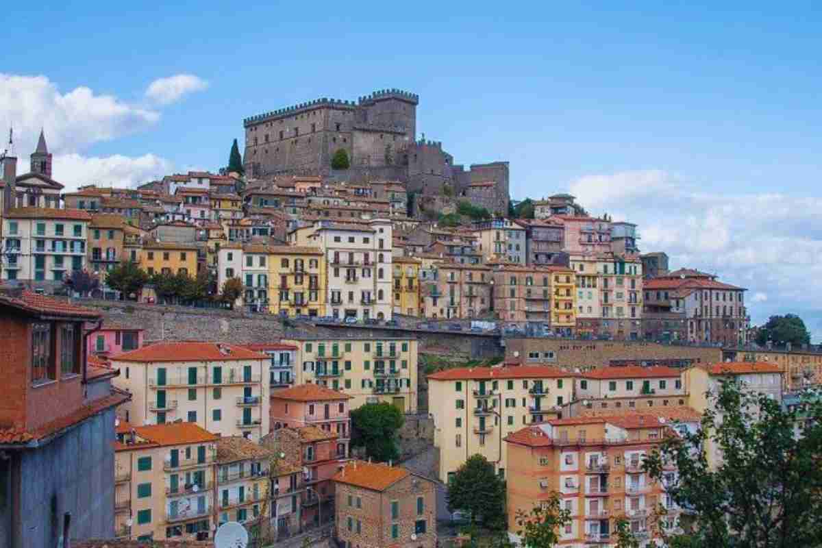 Cascate Spettacolari E Un Bosco Da Fiaba, Il Bellissimo Borgo Laziale Ti Aspetta: È Irresistibile 5 Alla Scoperta Di Soriano Nel Cimino