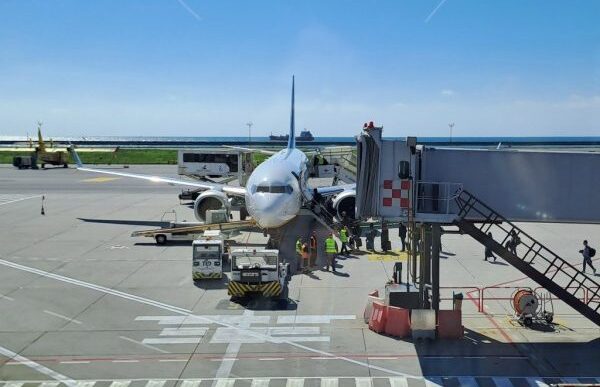 Aeroporto Di Genova3A Un27Estate