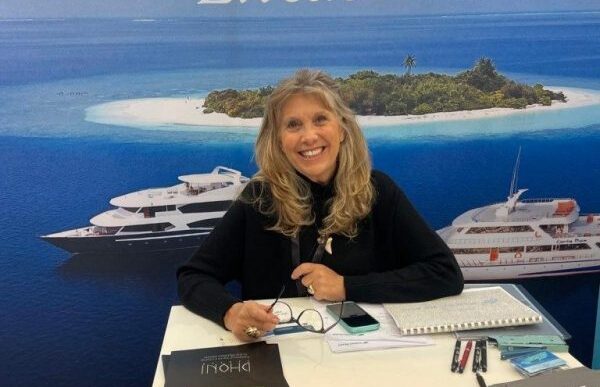 Albatros Top Boat Lanc3A7A Il Por