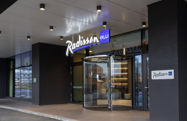Apertura Del Radisson Blu A Be