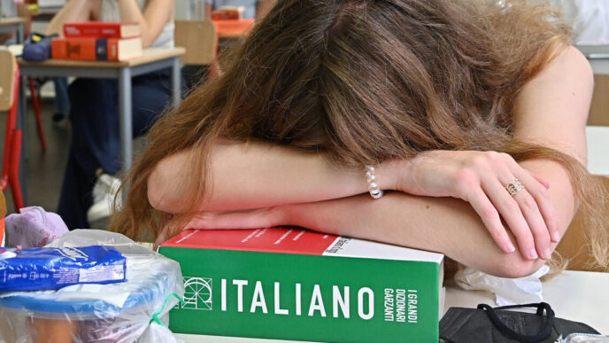 Arrestato Insegnante Per Moles