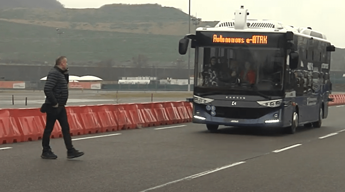 Autobus Autonomo3A Il Futuro De