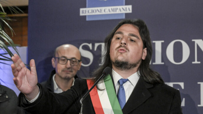 Bacoli2C Il Sindaco Rassicura S