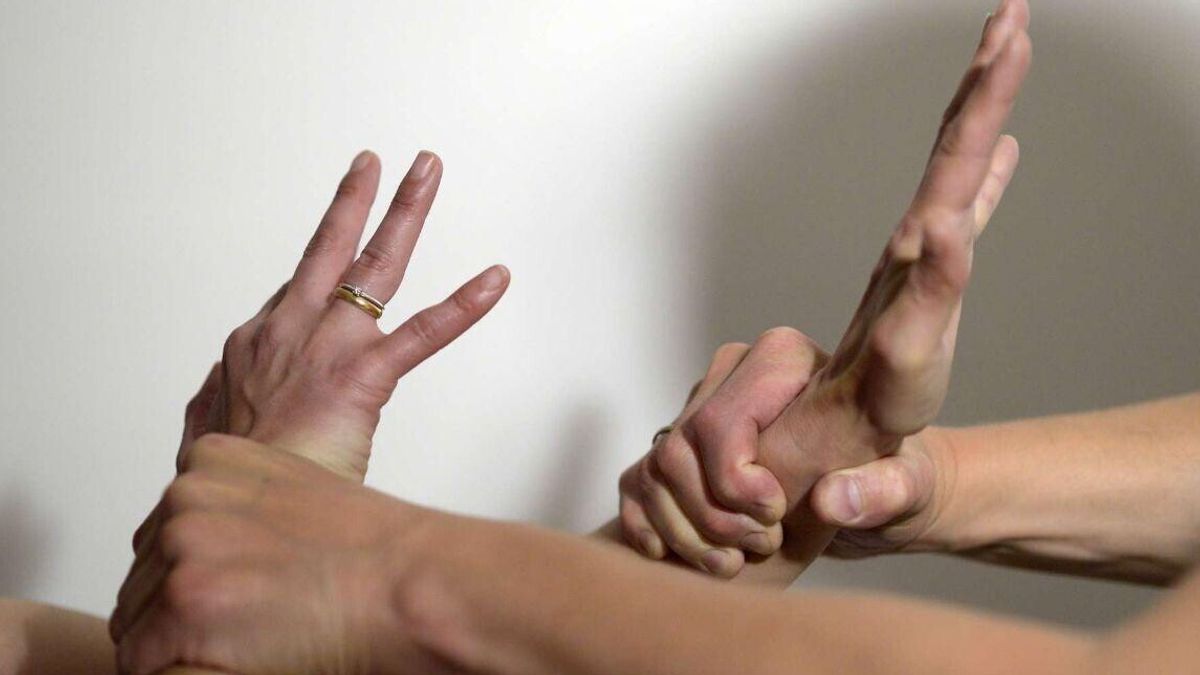 Bambino Di Sette Anni Contatta