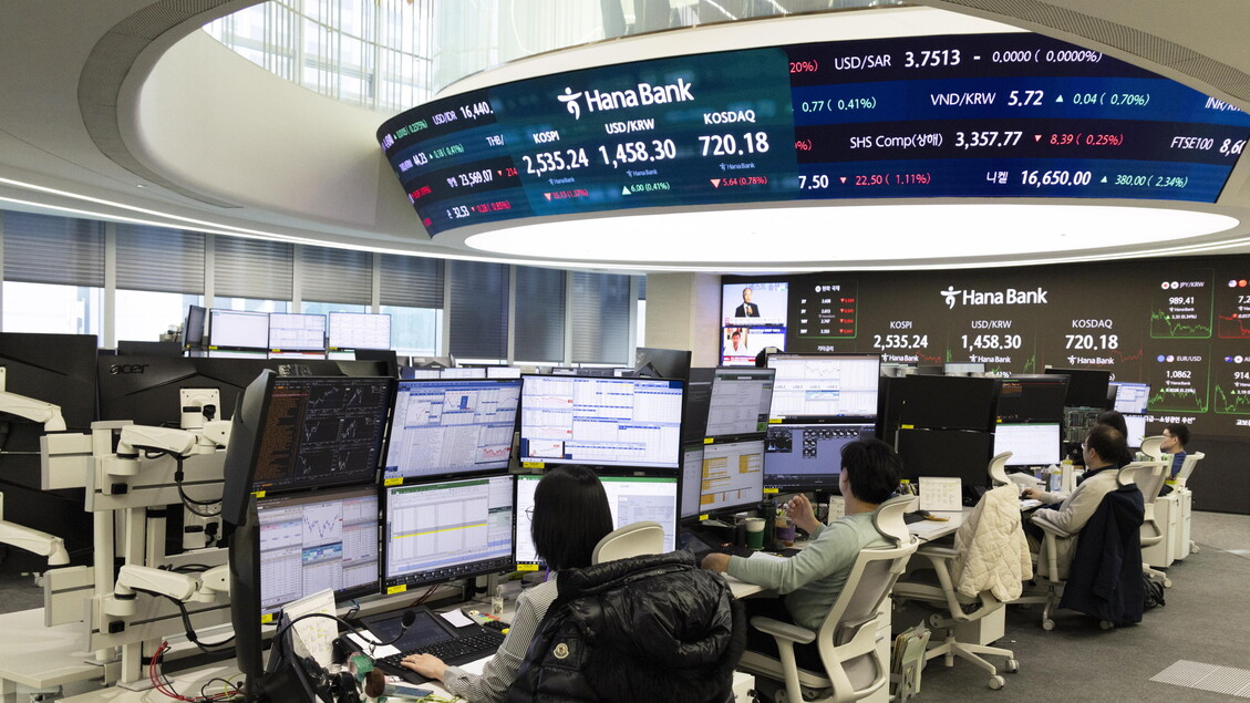 Borse Asiatiche In Calo3A Timor