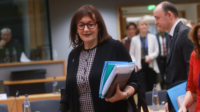 Bruxelles Rinnova Il Supporto