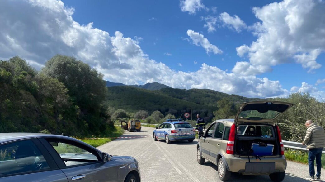 Caccia ai banditi armati dopo