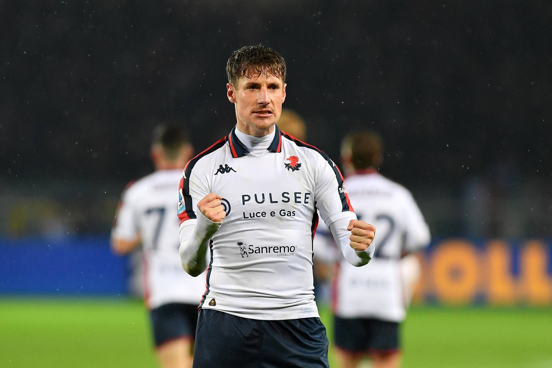 Cagliari E Genoa Si Sfidano In