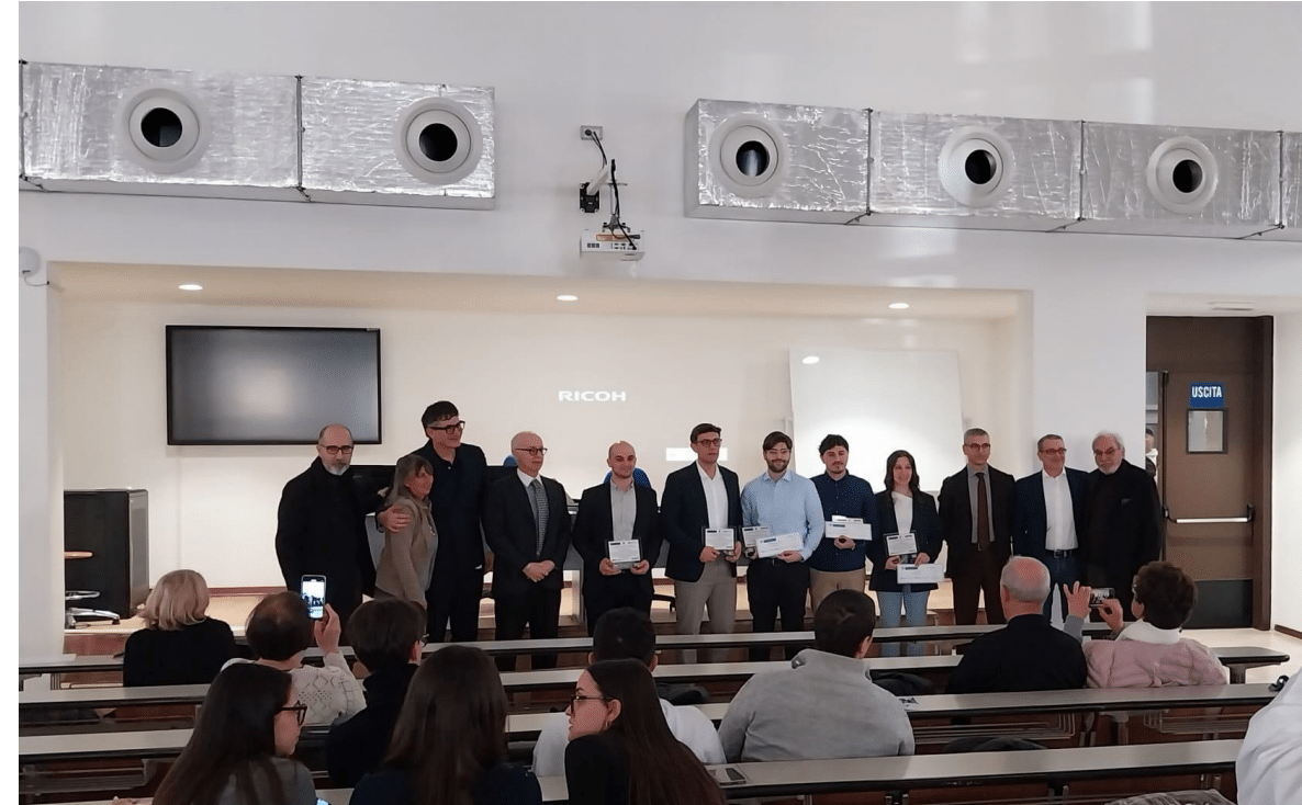 Cerimonia Di Premiazione A Pes