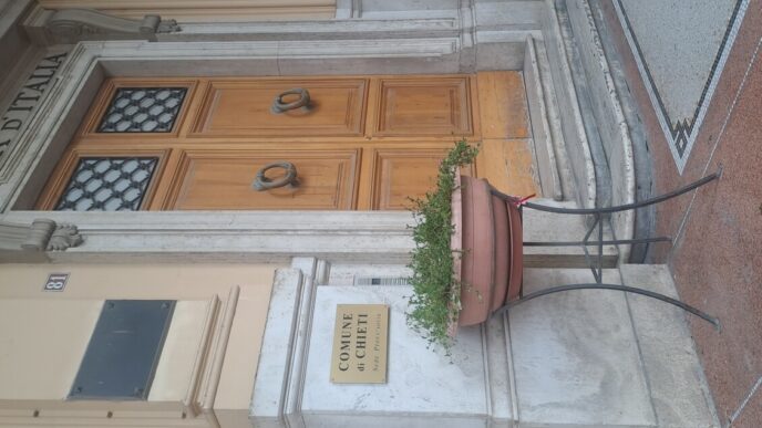 Chieti3A Il Sindaco Ferrara E L