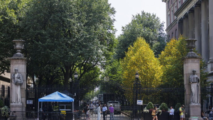 Columbia University Accetta Le