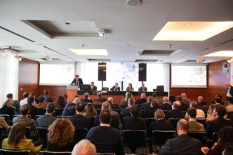 Conferenza A Key Sul Futuro En
