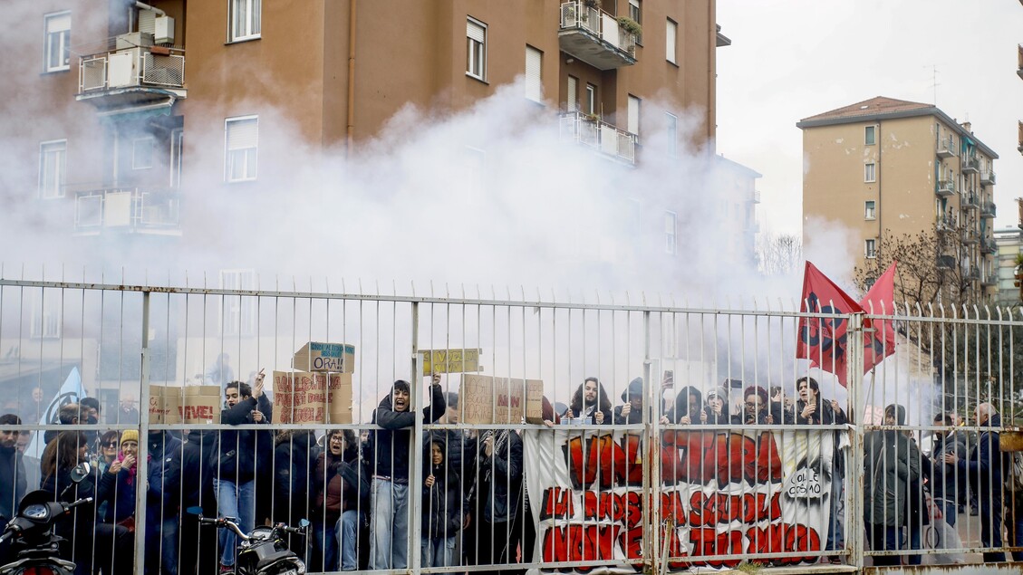 Contestazioni Al Ministro Vald