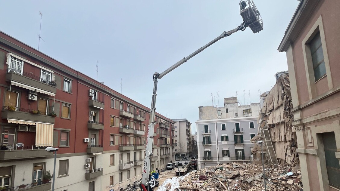 Crollo Di Palazzina A Bari3A Il