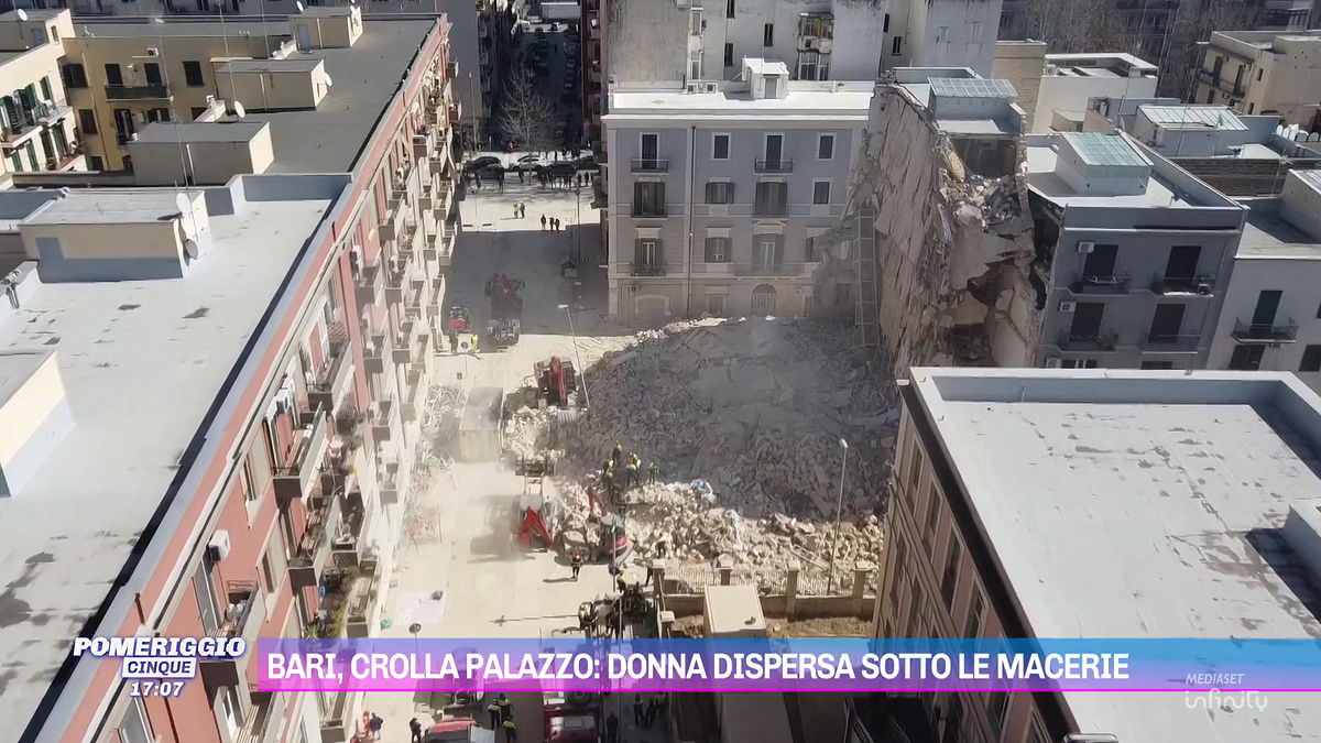 Crollo Di Un Palazzo3A La Testi