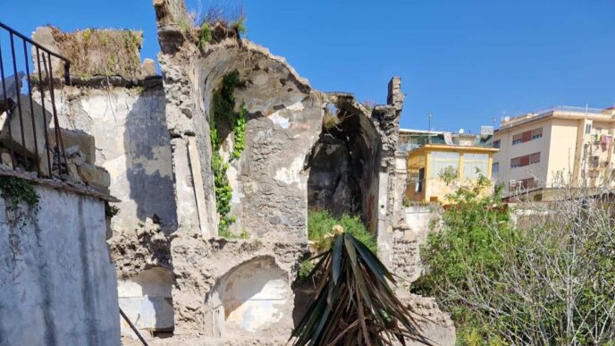 Crollo Di Un Palazzo Disabitat
