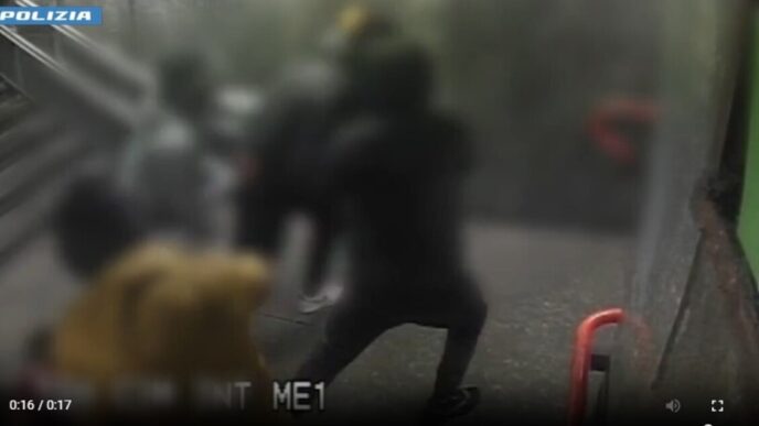 Dieci Giovani Arrestati Per Ra