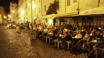 Divieto Di Accesso Per Un Giov