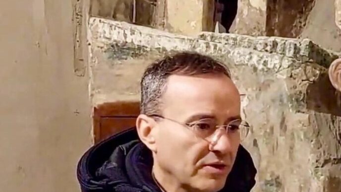 Don Angelo Gioia Assume Il Ruo
