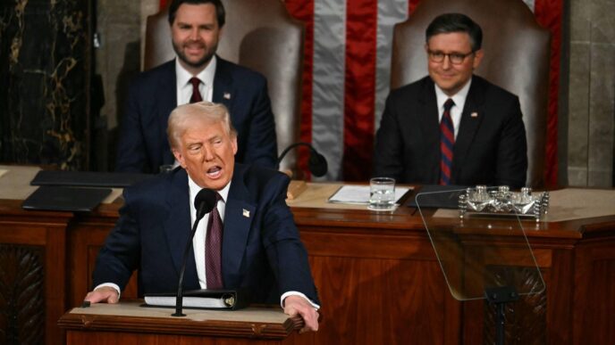 Donald Trump Presenta La Sua V