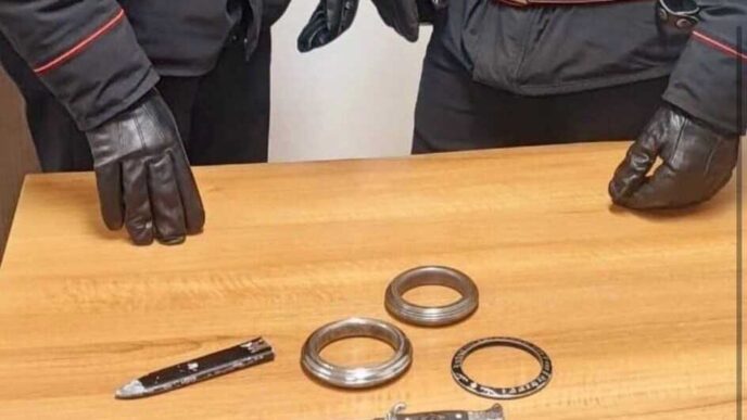 Due Giovani Stranieri Denuncia