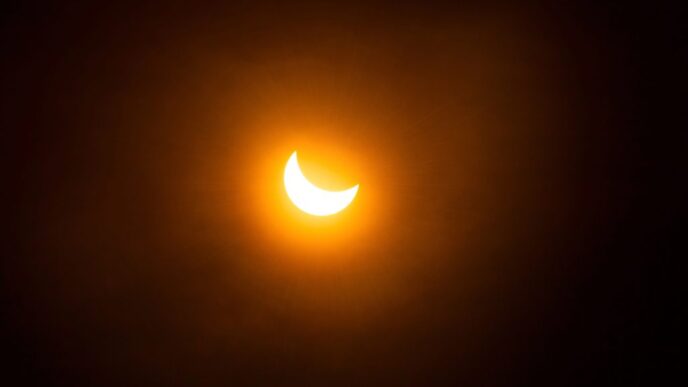 Eclissi Parziale Di Sole Del 2