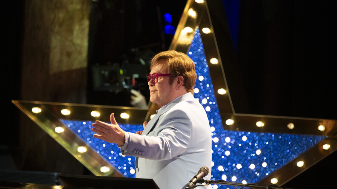 Elton John Torna In Scena3A Un