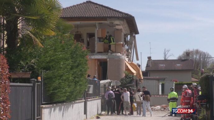 Esplosione In Una Palazzina A 1