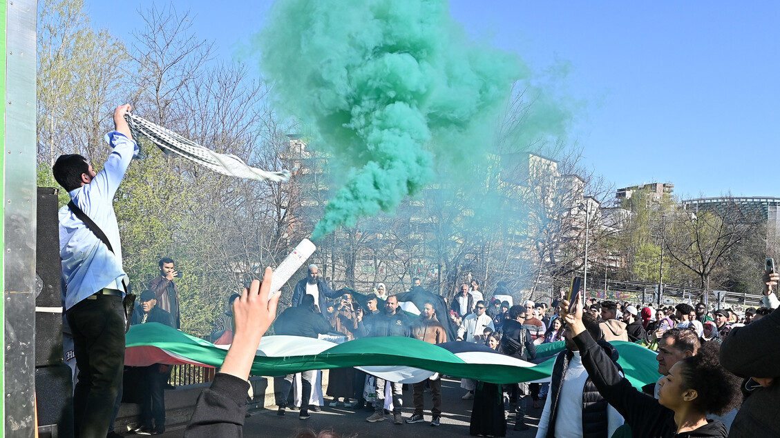 Fiaccolata A Roma Per La Pace3A