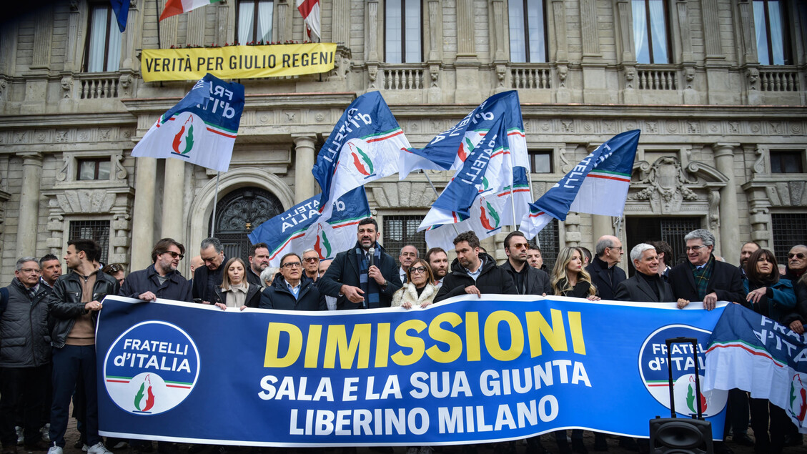 Fratelli D27Italia In Piazza A