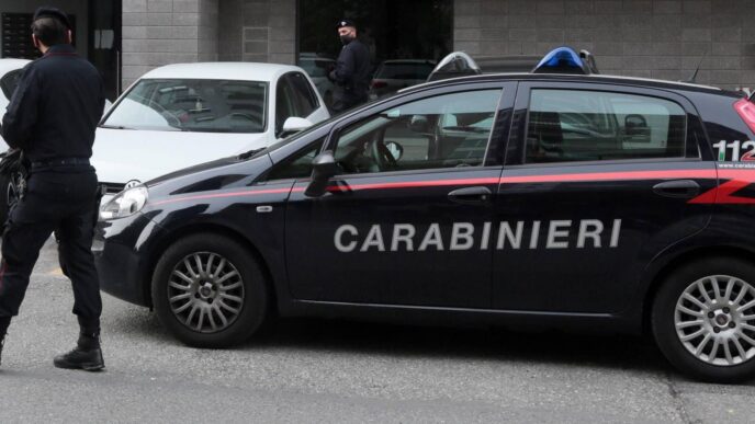 Fuga E Furto A Santa Maria La