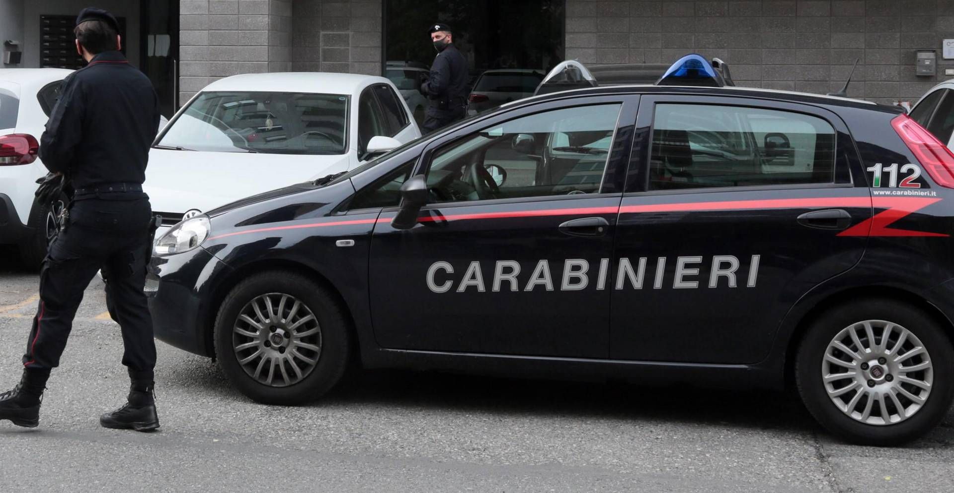 Fuga E Furto A Santa Maria La