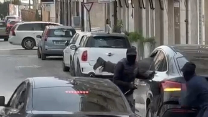 Furto In Pieno Giorno A Cerign