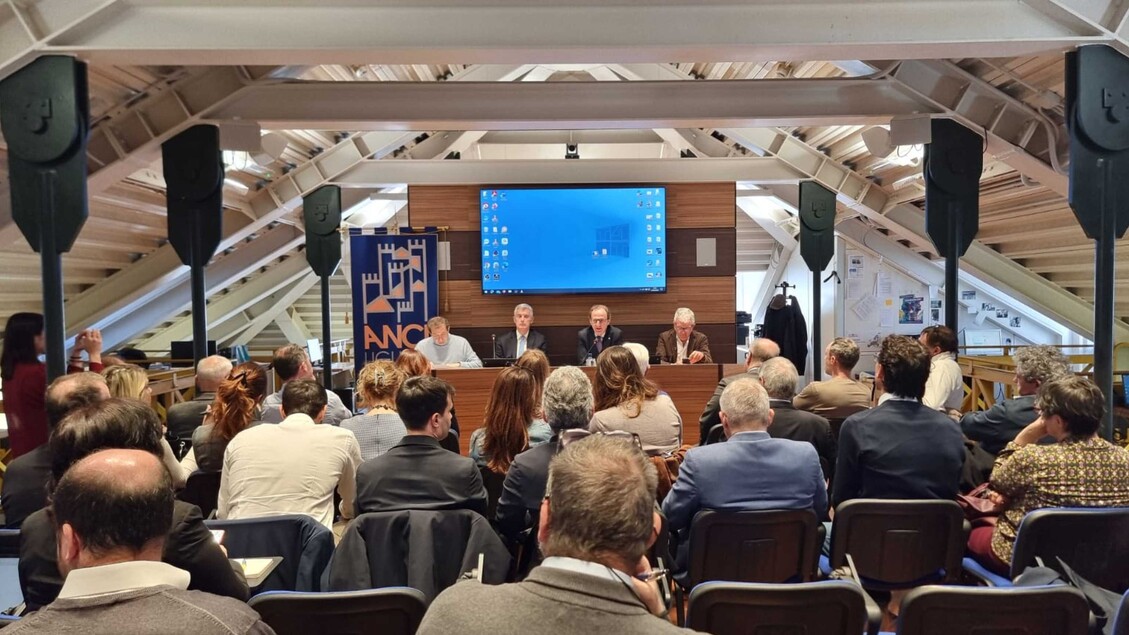 Genova Ospita Il Ciclo Di Conf