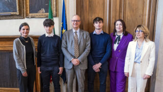 Gesto Di Onestc3A03A Studenti Del